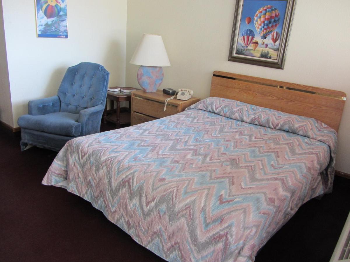 Warrick Plaza Inn Plainview Номер фото