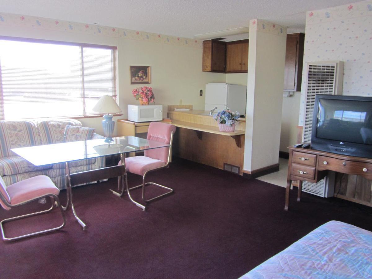 Warrick Plaza Inn Plainview Экстерьер фото