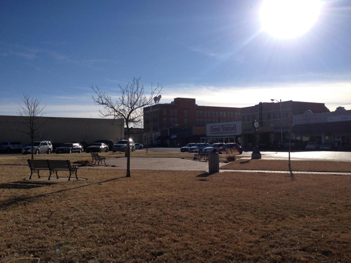 Warrick Plaza Inn Plainview Экстерьер фото